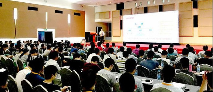漢信受邀參加2018(第三屆)中國裝備制造業(yè)智能制造論壇