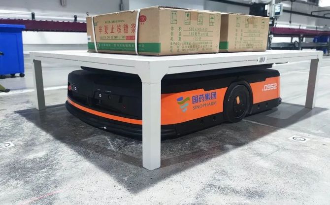 AGV智能搬運小車在醫藥行業的應用方案